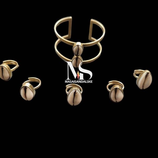 Cowrie shell bracelets ,African brass and cowrie rings, wholesale brass bracelets , cowrie rings and Brass bracelets, statement cowrie rings